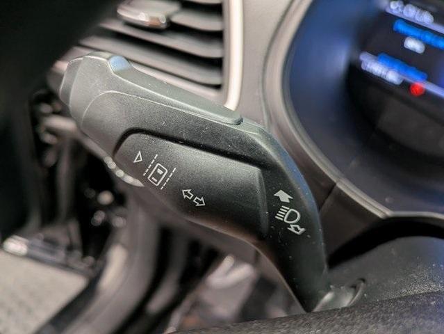 Photo of 2022 Agate Black Metallic Ford Edge
