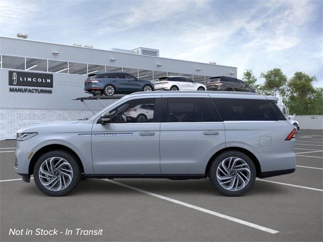 Photo of 2025 Gray Mist Metallic Lincoln Navigator
