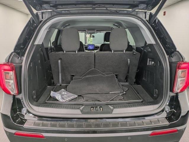 Photo of 2022 Agate Black Metallic Ford Explorer