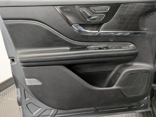 Photo of 2022 Metallic Lincoln Corsair
