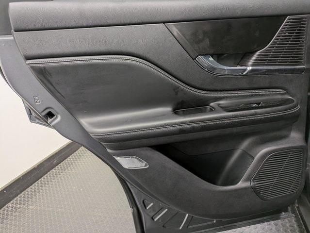 Photo of 2022 Metallic Lincoln Corsair