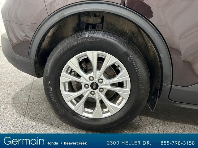 Photo of 2023 Cinnabar Red Metallic Ford Escape