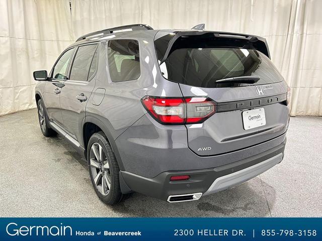 Photo of 2025 Modern Steel Metallic Honda Pilot