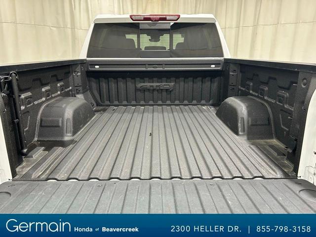 Photo of 2024 Summit White GMC Sierra 1500