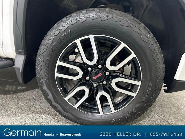 Photo of 2024 Summit White GMC Sierra 1500