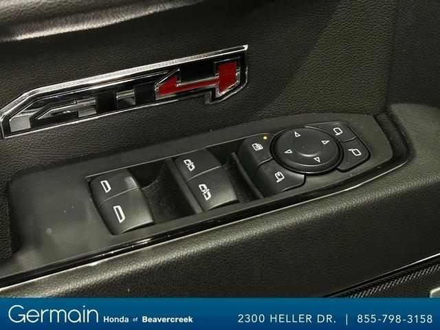 Photo of 2024 Summit White GMC Sierra 1500