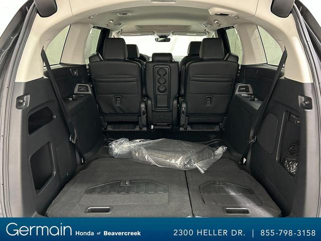 Photo of 2026 Crystal Black Pearl Honda Odyssey