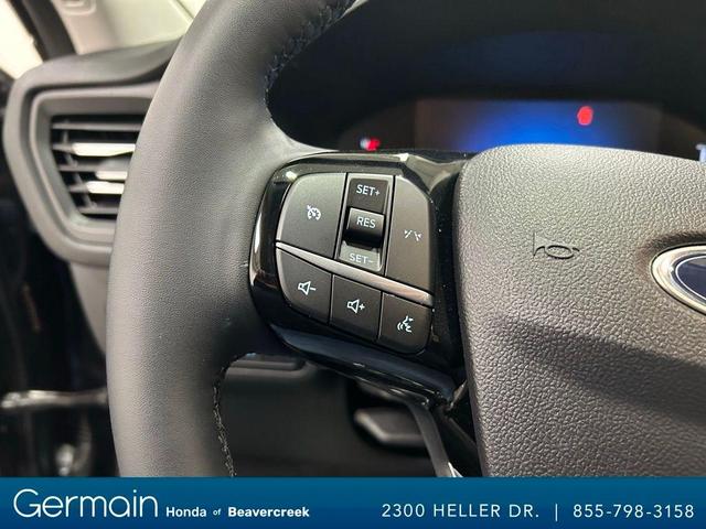 Photo of 2024 Black Metallic Ford Escape