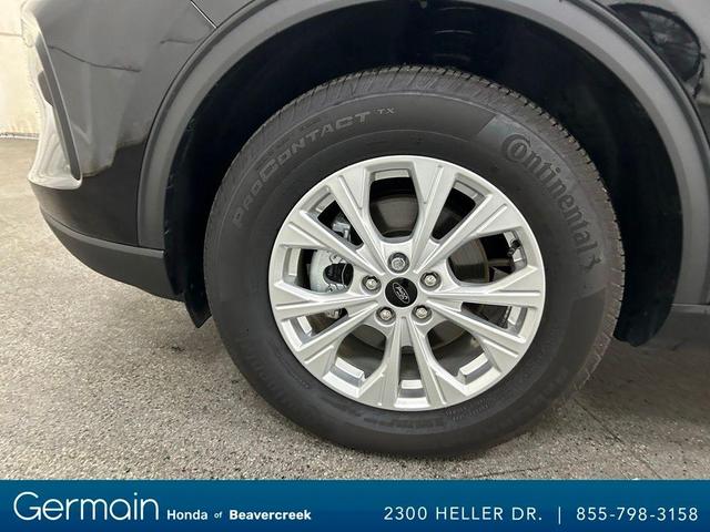 Photo of 2024 Black Metallic Ford Escape