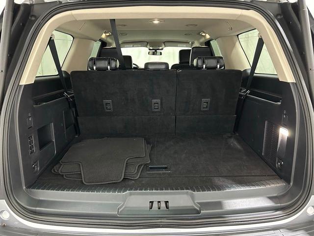 Photo of 2024 Race Red Ford Expedition Max