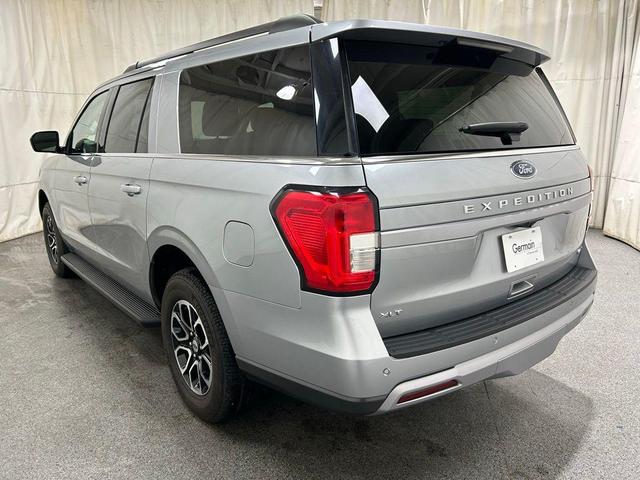 Photo of 2024 Race Red Ford Expedition Max
