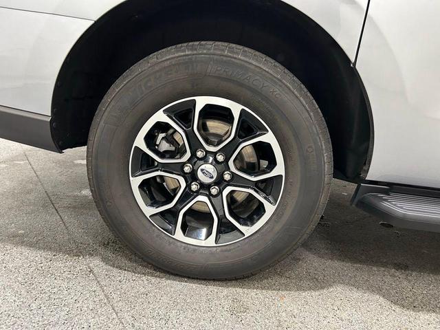 Photo of 2024 Race Red Ford Expedition Max
