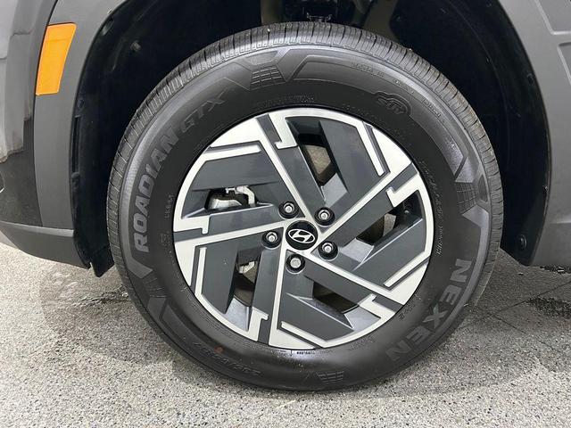 Photo of 2025 Ash Black Hyundai TUCSON Hybrid