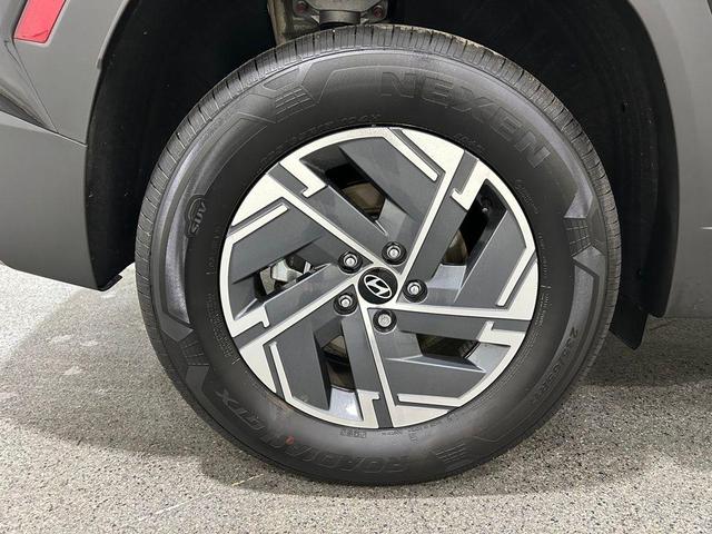 Photo of 2025 Ash Black Hyundai TUCSON Hybrid