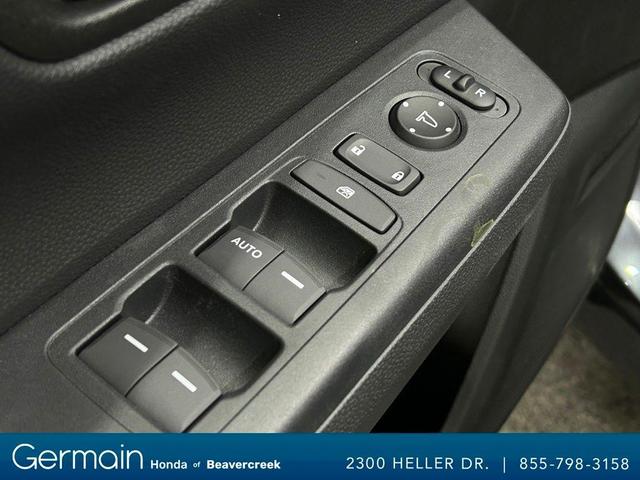 Photo of 2025 Meteorite Gray Metallic Honda CR-V