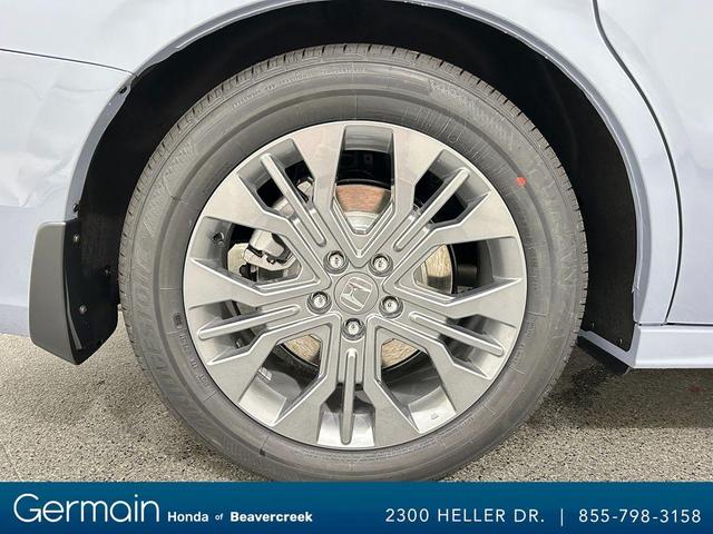 Photo of 2026 Sonic Gray Pearl Honda Odyssey