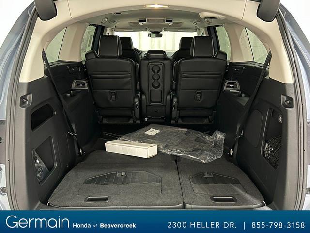 Photo of 2026 Sonic Gray Pearl Honda Odyssey
