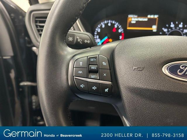 Photo of 2022 Agate Black Metallic Ford Escape