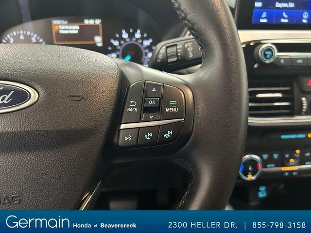 Photo of 2022 Agate Black Metallic Ford Escape