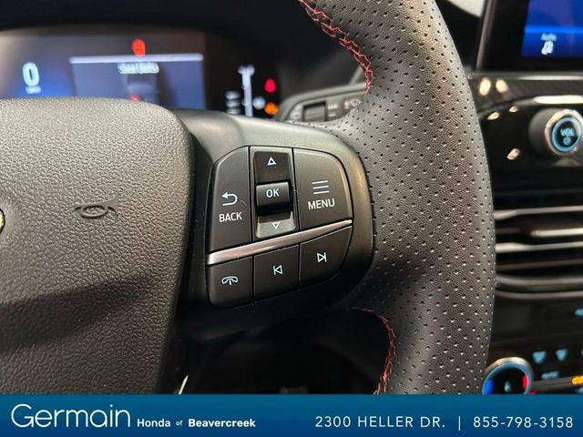 Photo of 2023 Vapor Blue Metallic Ford Escape