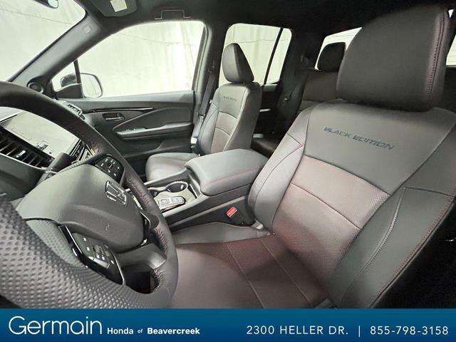 Photo of 2025 Crystal Black Pearl Honda Ridgeline