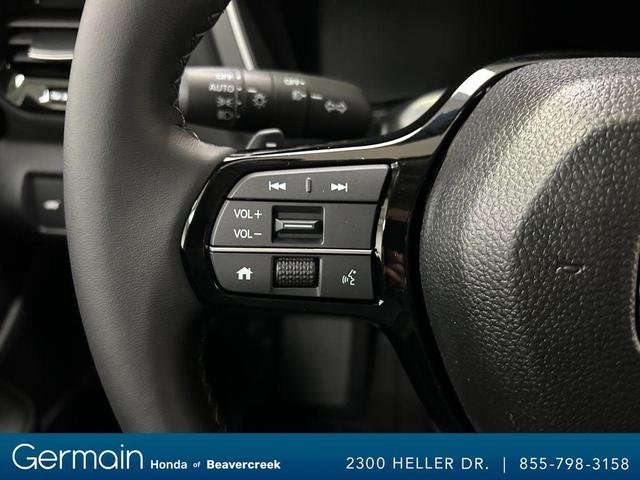 Photo of 2025 Sonic Gray Pearl Honda Pilot