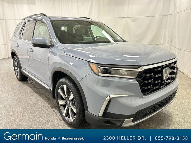 Photo of 2025 Sonic Gray Pearl Honda Pilot
