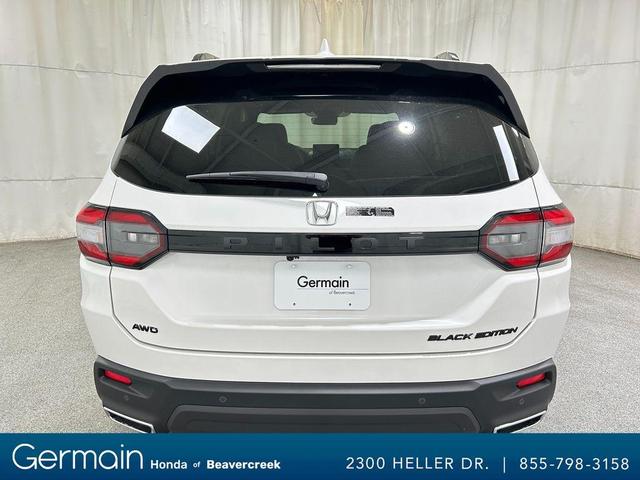 Photo of 2025 Platinum White Pearl Honda Pilot