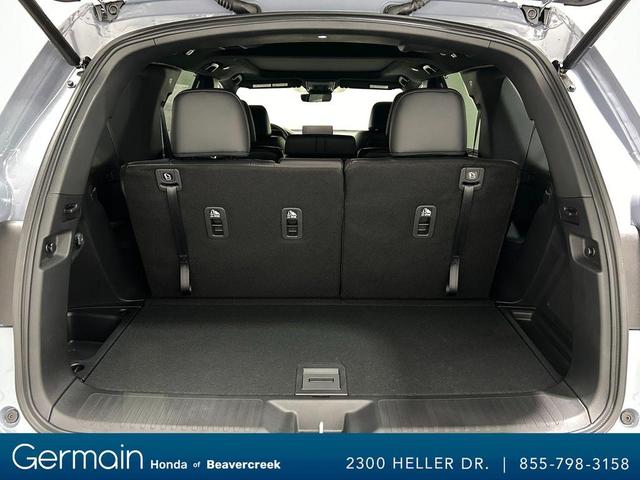 Photo of 2025 Platinum White Pearl Honda Pilot