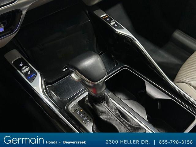 Photo of 2022 Sparkling Silver Kia Sorento