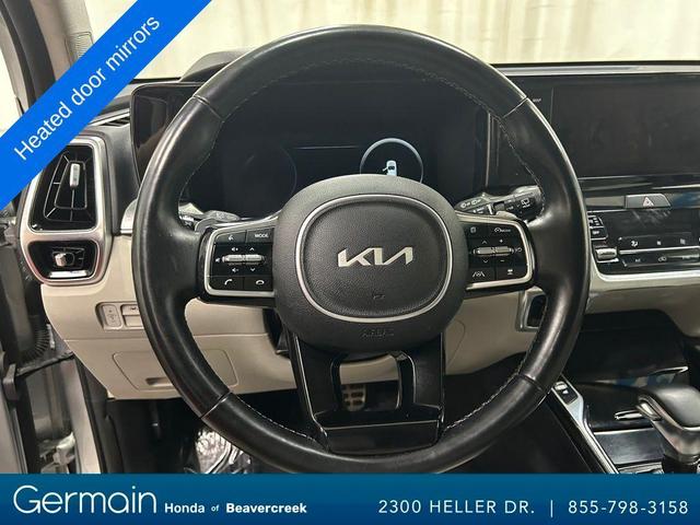 Photo of 2022 Sparkling Silver Kia Sorento