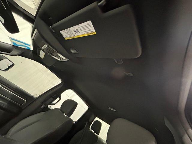 Photo of 2021 Bright White Clearcoat RAM 1500