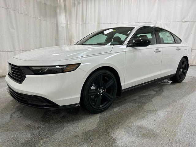 Photo of 2025 Platinum White Pearl Honda Accord Hybrid