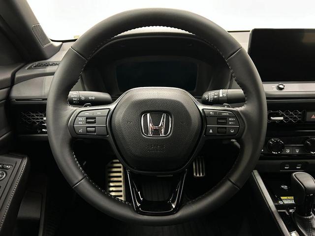 Photo of 2025 Platinum White Pearl Honda Accord Hybrid