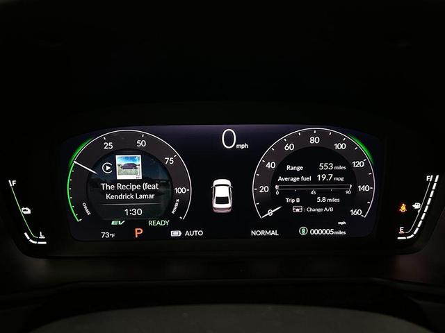 Photo of 2025 Platinum White Pearl Honda Accord Hybrid