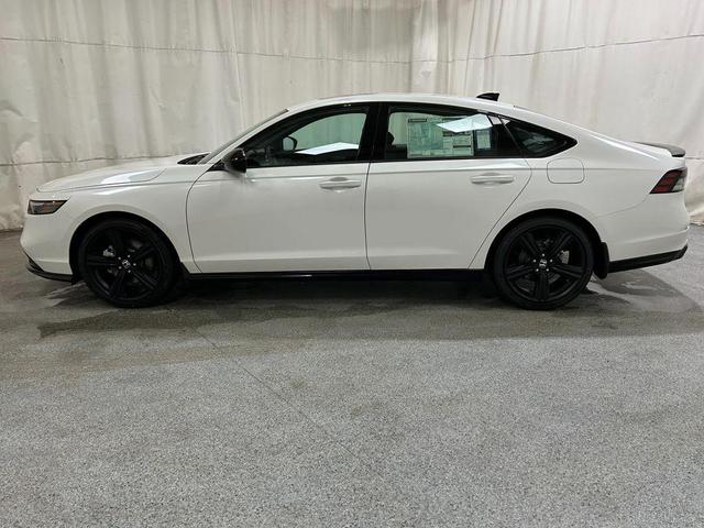 Photo of 2025 Platinum White Pearl Honda Accord Hybrid