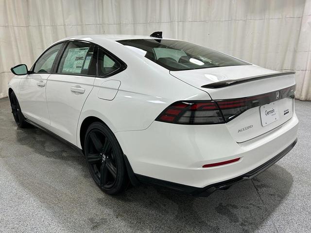 Photo of 2025 Platinum White Pearl Honda Accord Hybrid