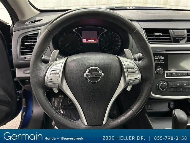 Photo of 2016 Gray Nissan Altima