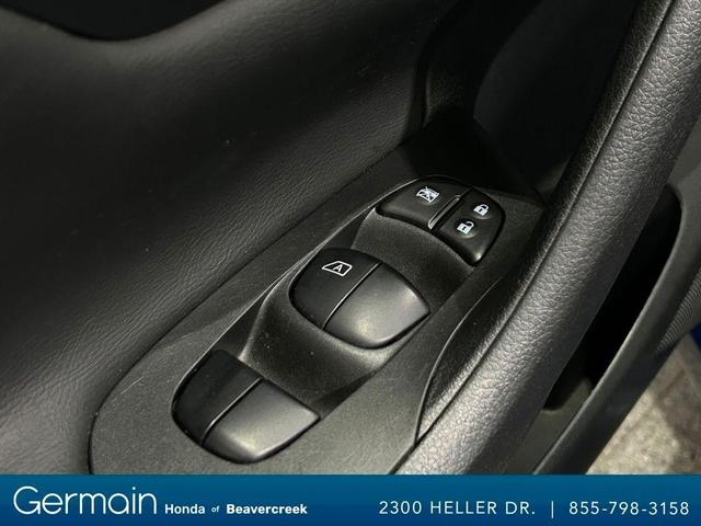 Photo of 2016 Gray Nissan Altima