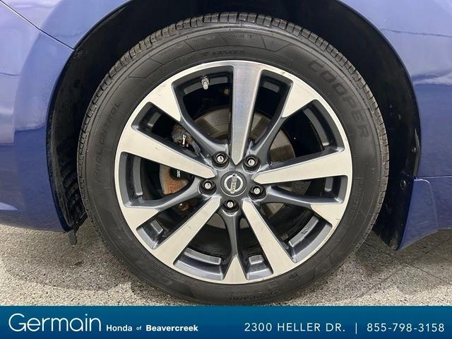 Photo of 2016 Gray Nissan Altima