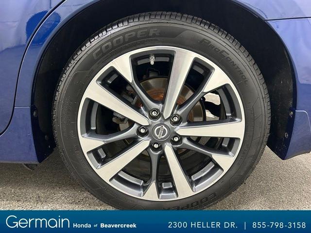 Photo of 2016 Gray Nissan Altima