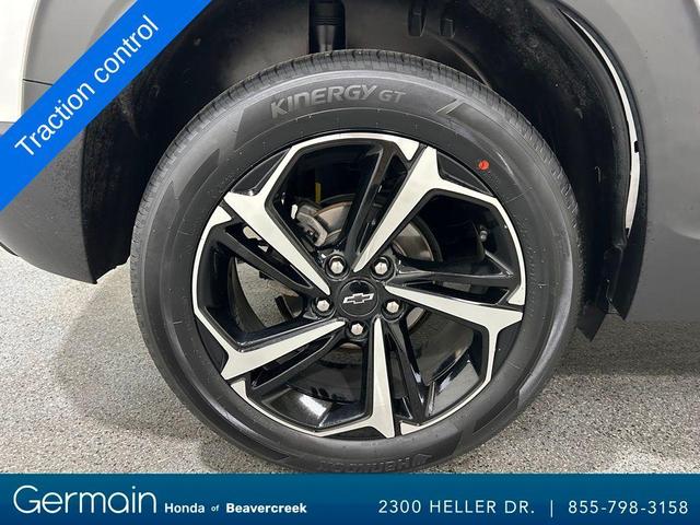 Photo of 2023 Summit White Chevrolet Trailblazer