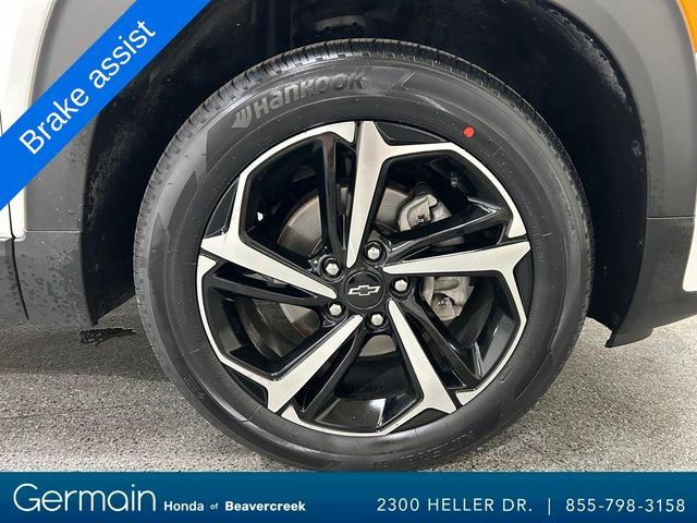 Photo of 2023 Summit White Chevrolet Trailblazer