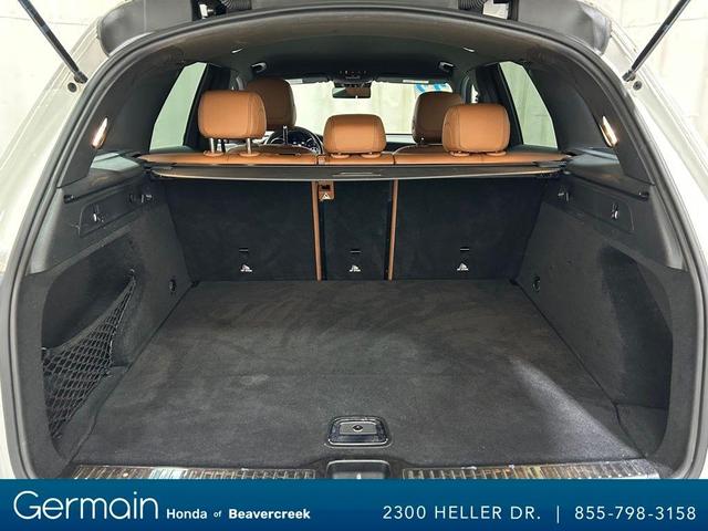 Photo of 2022 Polar White Mercedes-Benz GLC 300