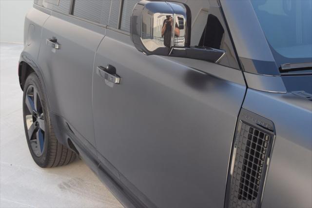 Photo of 2024 Carpathian Grey Premium Metallic Land Rover Defender