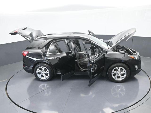 Photo of 2021 Mosaic Black Metallic Chevrolet Equinox