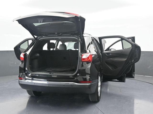 Photo of 2021 Mosaic Black Metallic Chevrolet Equinox