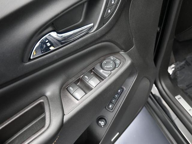 Photo of 2021 Mosaic Black Metallic Chevrolet Equinox
