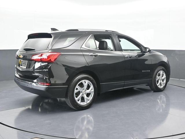 Photo of 2021 Mosaic Black Metallic Chevrolet Equinox