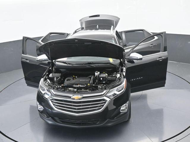 Photo of 2021 Mosaic Black Metallic Chevrolet Equinox